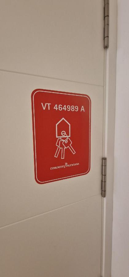 Estudio En Centro De Alicante Apartman Kültér fotó