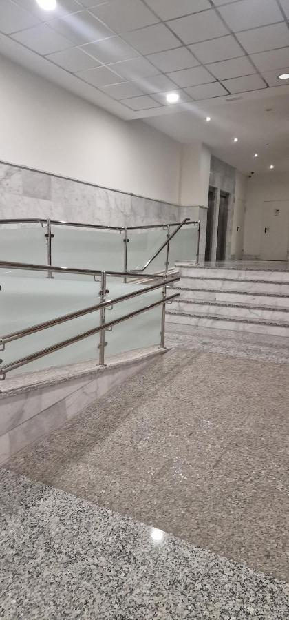 Estudio En Centro De Alicante Apartman Kültér fotó